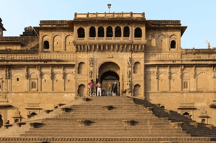 Maheshwar-Fort-pic