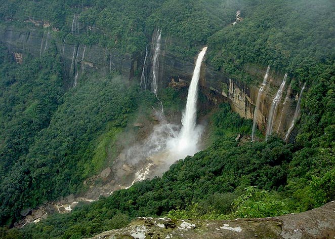 Nohkalikai Falls in Cherrapunji
